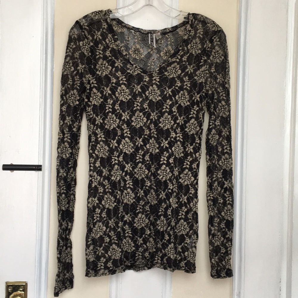BKE Flower lace blouse